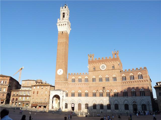 Siena - Piazza del Campo, ftr a Plio helyszne